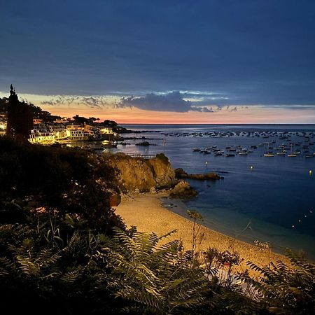 Apartamento Frente Al Mar En La Mejor Ubicacion De Calella Калелья-де-Палафружель Экстерьер фото